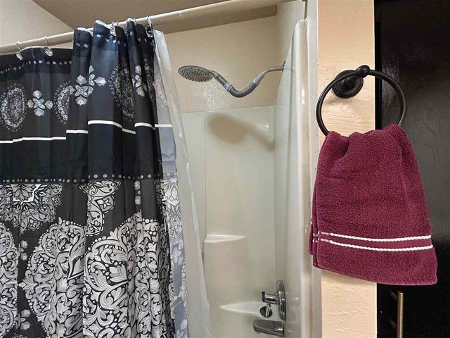 123 NE Shelly Dr., Fletcher, OK 73541