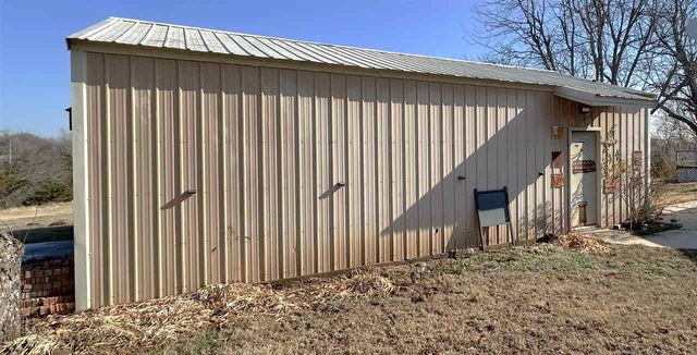 123 NE Shelly Dr., Fletcher, OK 73541