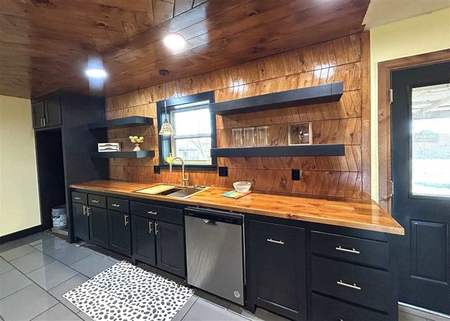 123 NE Shelly Dr., Fletcher, OK 73541