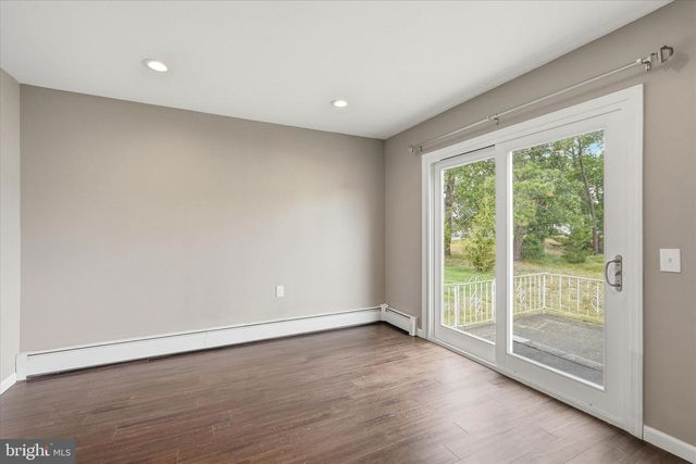 298 COSTA MESA DR, Toms River, NJ 08757