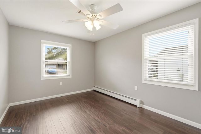 298 COSTA MESA DR, Toms River, NJ 08757