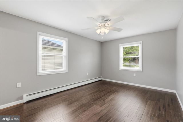 298 COSTA MESA DR, Toms River, NJ 08757
