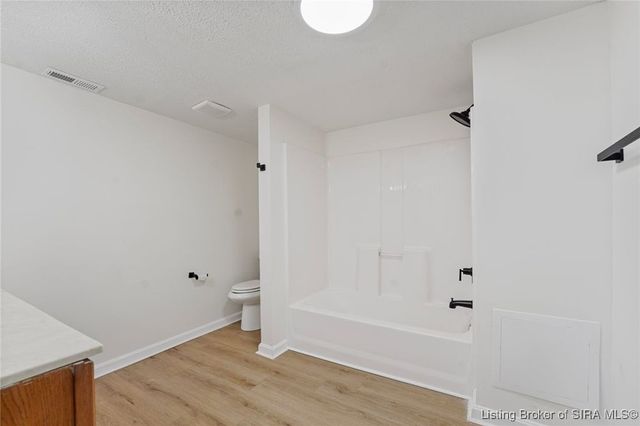 5425 Budd Road, New Albany, IN 47150