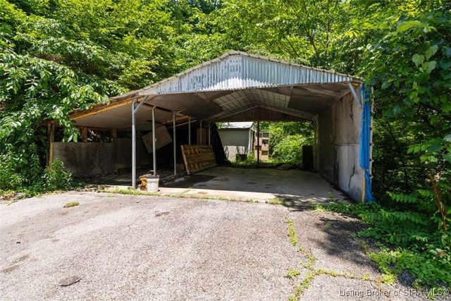 5425 Budd Road, New Albany, IN 47150
