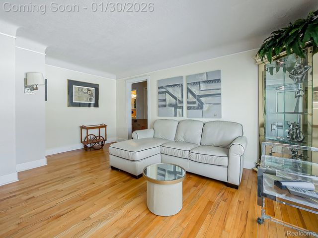 20096 Vaughan Street, Detroit, MI 48219