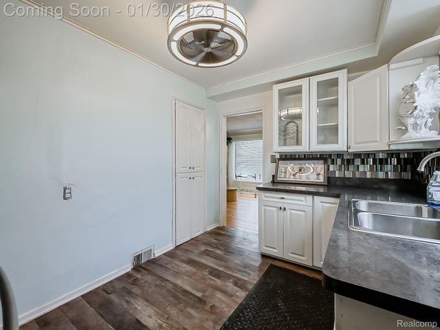 20096 Vaughan Street, Detroit, MI 48219