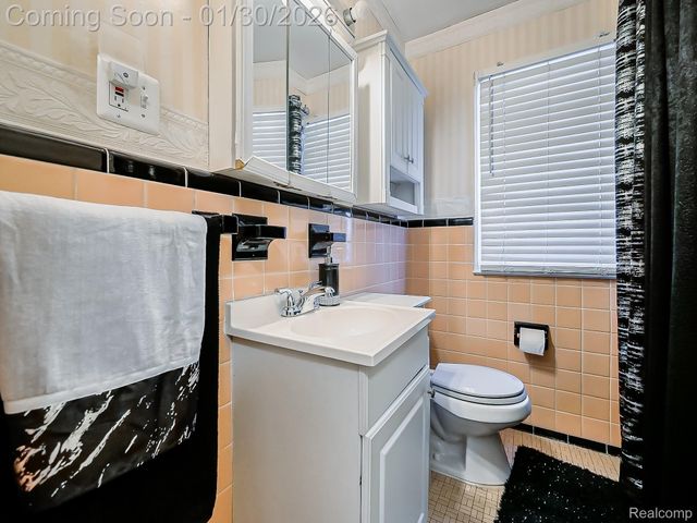 20096 Vaughan Street, Detroit, MI 48219