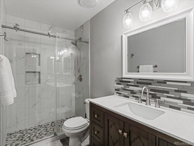 22376 E Navarro Dr, Aurora, CO 80018