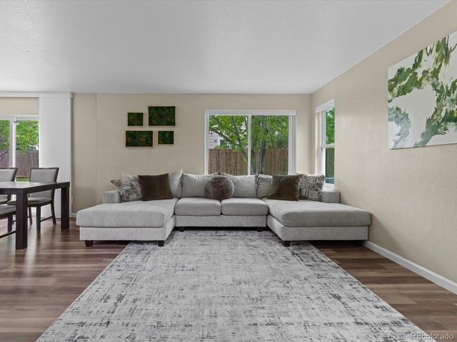 22376 E Navarro Dr, Aurora, CO 80018