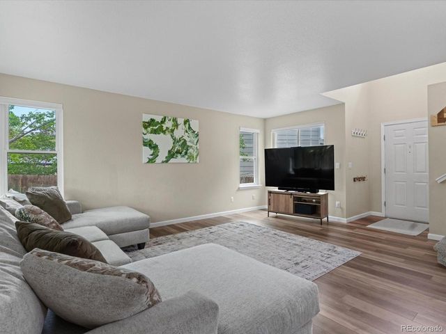 22376 E Navarro Dr, Aurora, CO 80018