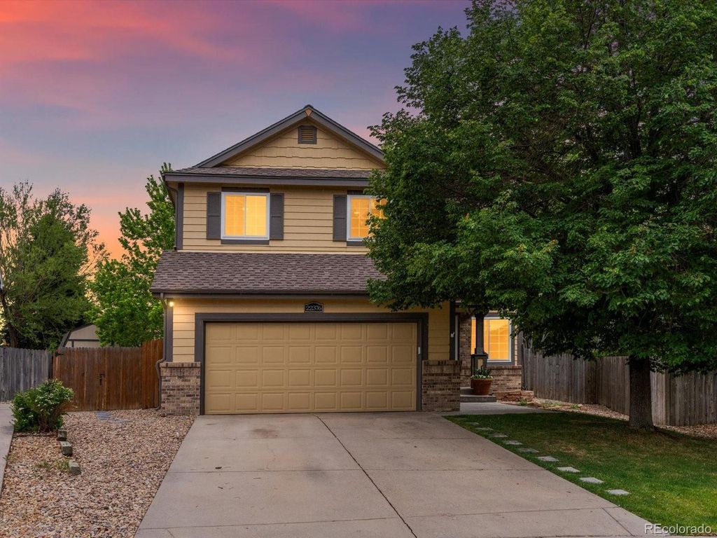 22376 E Navarro Dr, Aurora, CO 80018