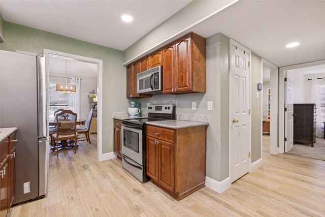 2540 Sunscape Lane, Dallas, TX 75287