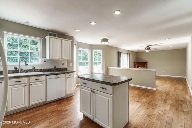 1047 Rudder Avenue, Manahawkin, NJ 08050