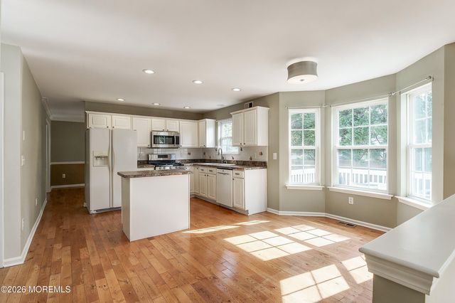 1047 Rudder Avenue, Manahawkin, NJ 08050