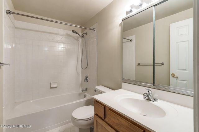 1047 Rudder Avenue, Manahawkin, NJ 08050