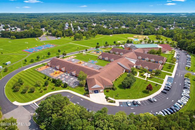 1047 Rudder Avenue, Manahawkin, NJ 08050