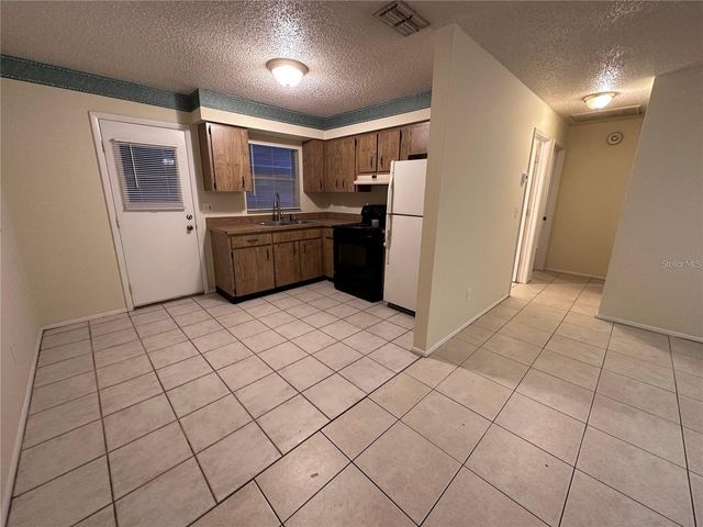 4624 73RD AVENUE N B, Pinellas Park, FL 33781