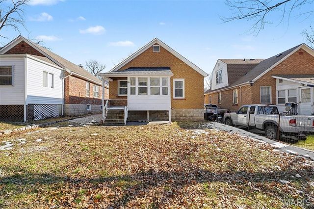 415 Thomas Avenue, Ferguson, MO 63135