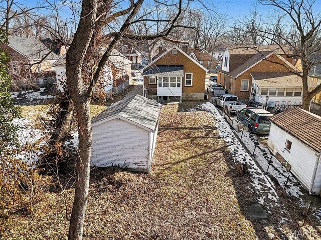 415 Thomas Avenue, Ferguson, MO 63135