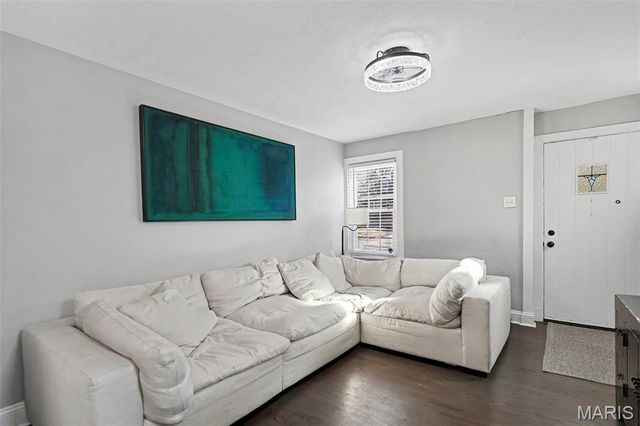 415 Thomas Avenue, Ferguson, MO 63135