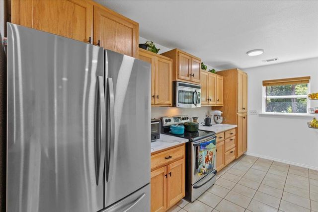 120 Lake Point WAY, Bastrop, TX 78602