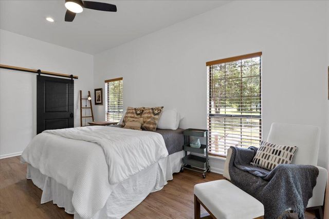 120 Lake Point WAY, Bastrop, TX 78602