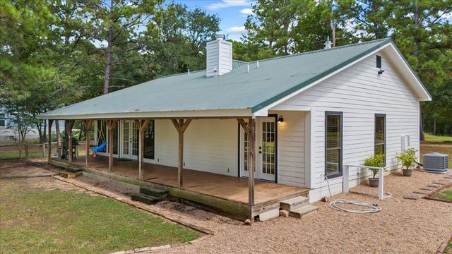 120 Lake Point WAY, Bastrop, TX 78602