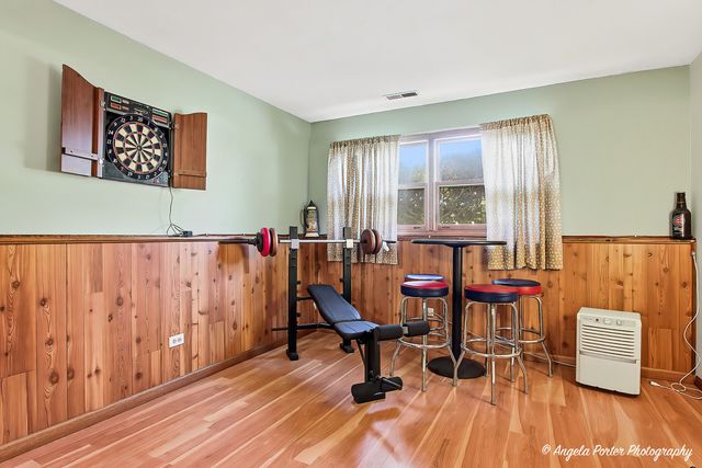 305 Woodbine Avenue, Island Lake, IL 60042