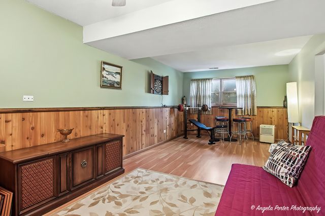 305 Woodbine Avenue, Island Lake, IL 60042