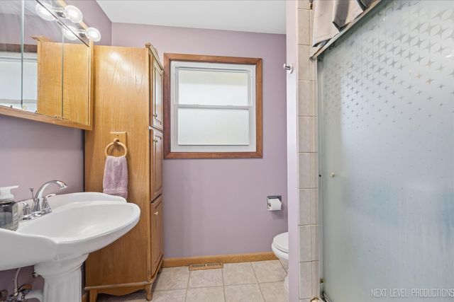 194 Patrick Drive, South Elgin, IL 60177
