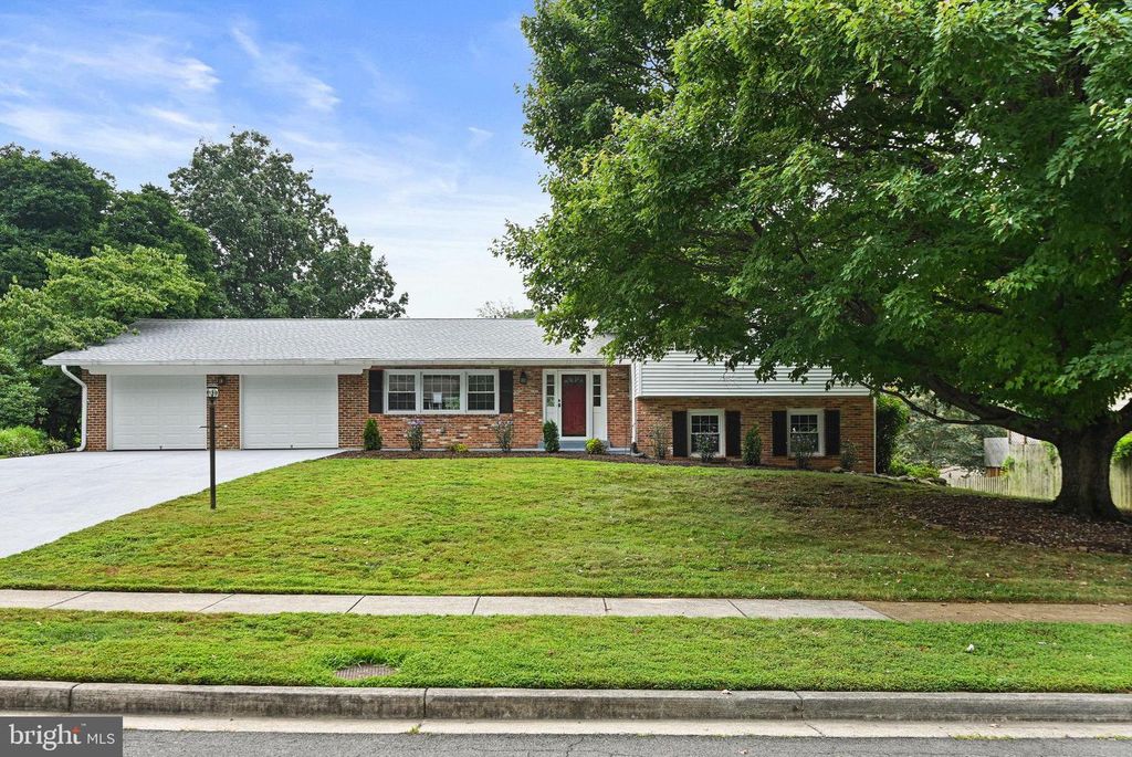 2509 LAKEVALE DR, Vienna, VA 22181