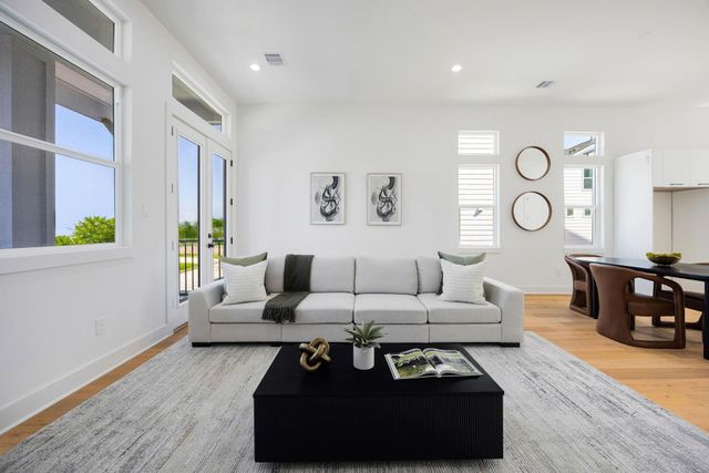 303 Marcella Street O, Houston, TX 77091