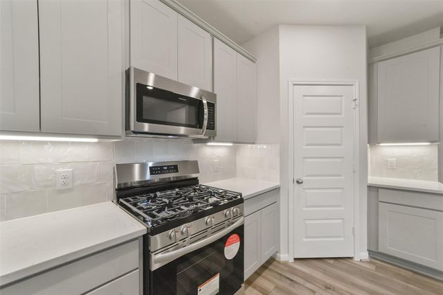 1106 Arbor Drive, Beasley, TX 77417