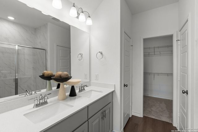 1508 Whistlers Way, Marion, TX 78124