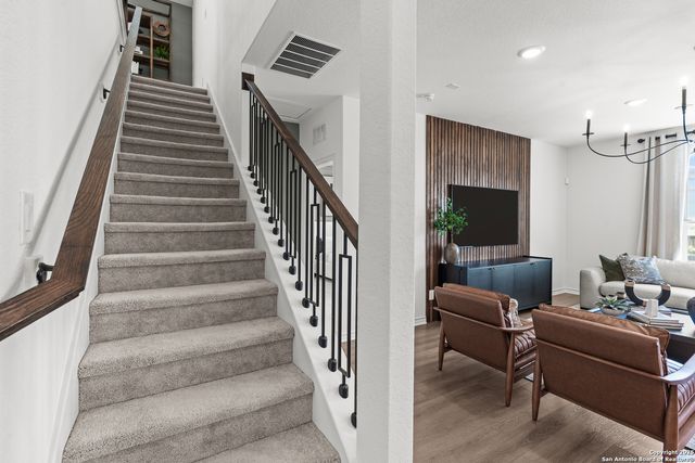 1508 Whistlers Way, Marion, TX 78124