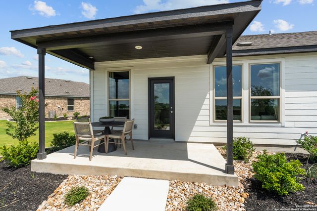 1508 Whistlers Way, Marion, TX 78124