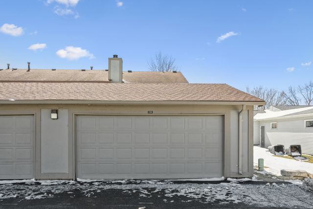 3709 31ST Avenue 13, Rock Island, IL 61201