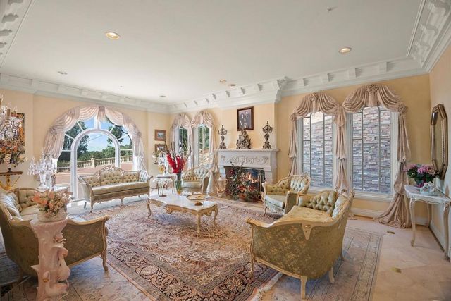 16840 Cypress Way, Los Gatos, CA 95030