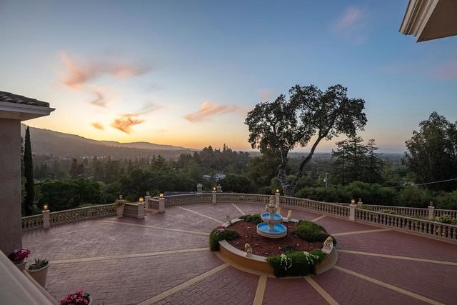 16840 Cypress Way, Los Gatos, CA 95030