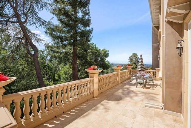 16840 Cypress Way, Los Gatos, CA 95030