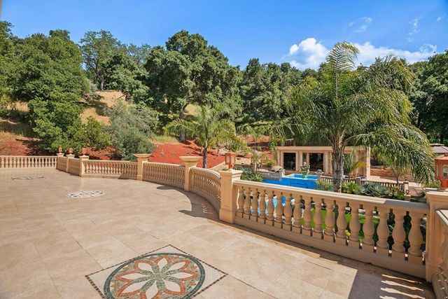 16840 Cypress Way, Los Gatos, CA 95030