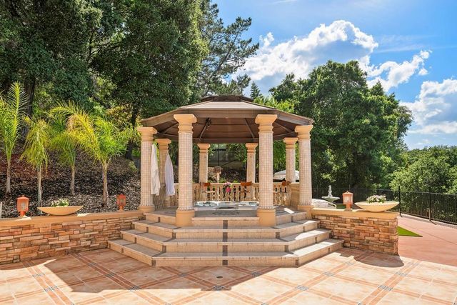 16840 Cypress Way, Los Gatos, CA 95030