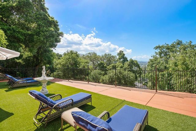 16840 Cypress Way, Los Gatos, CA 95030