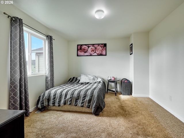 1986 Nw 23RD St, Mc Minnville, OR 97128