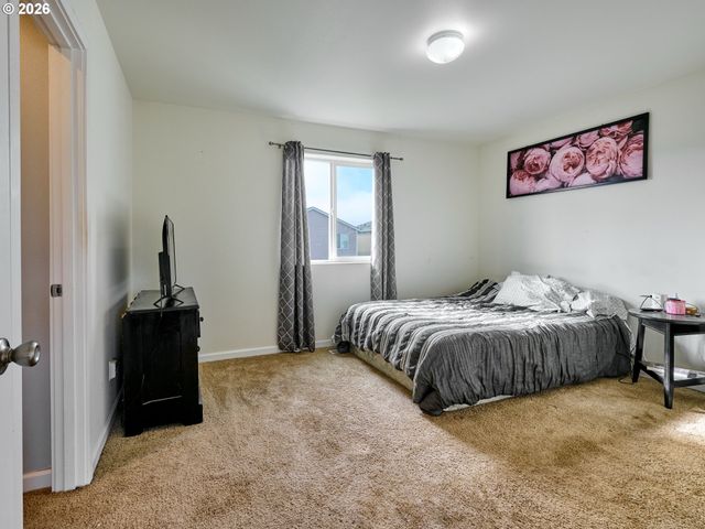 1986 Nw 23RD St, Mc Minnville, OR 97128