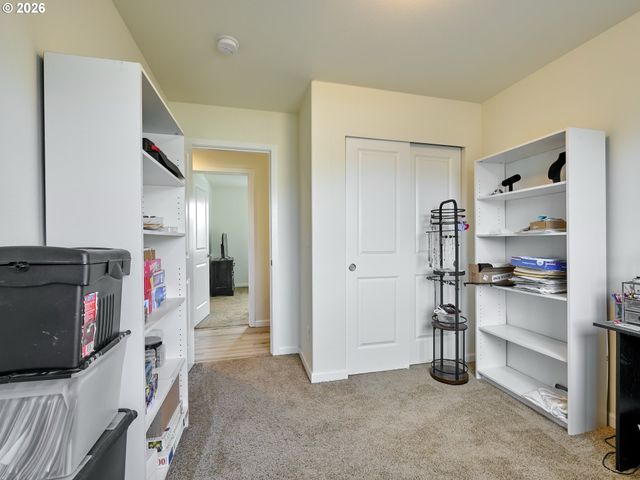 1986 Nw 23RD St, Mc Minnville, OR 97128