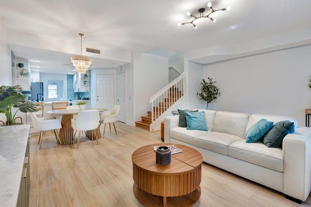 3032 W Community Drive, Jupiter, FL 33458