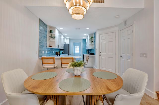 3032 W Community Drive, Jupiter, FL 33458