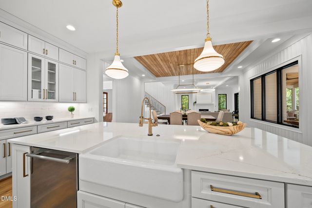 1609 Ridge Road, Raleigh, NC 27607