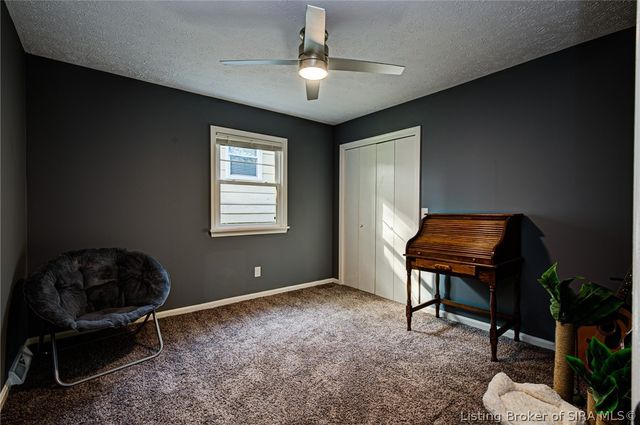 712 Plaza Drive, Jeffersonville, IN 47130